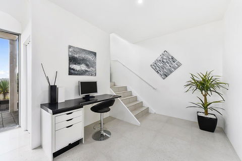 KENNEDY EXECUTIVE TOWNHOUSE - Tourism Canberra 8
