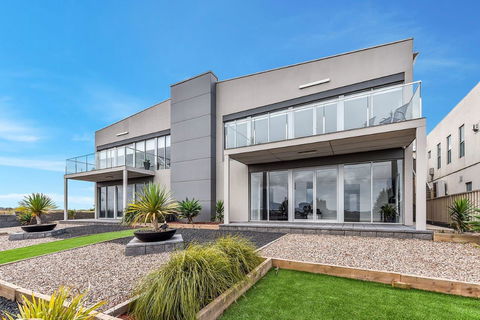 KENNEDY EXECUTIVE TOWNHOUSE - Tourism Canberra 15