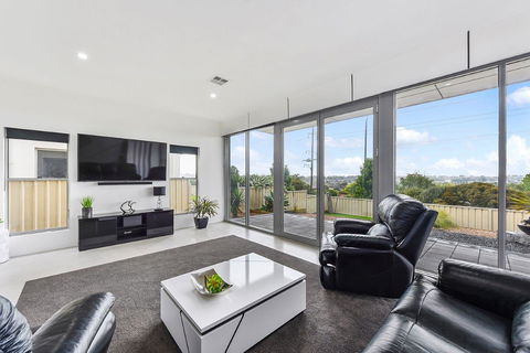 KENNEDY EXECUTIVE TOWNHOUSE - Tourism Canberra 18