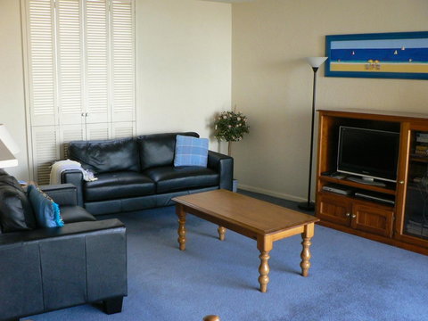 South Esplanade Apartment - Tourism Canberra 3