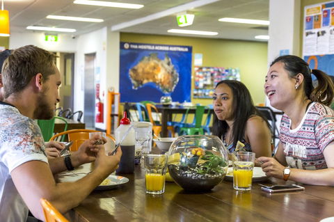 YHA Adelaide Central - Tourism Canberra 30