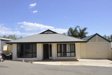 The Club House - Tourism Canberra 4