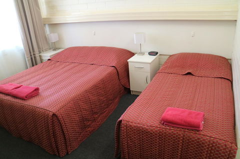 Renmark Motor Inn - Tourism Canberra 16