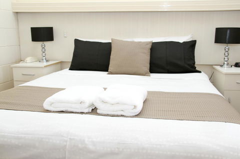 Renmark Motor Inn - Tourism Canberra 0