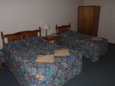 Streaky Bay Hotel Motel - Tourism Canberra 6