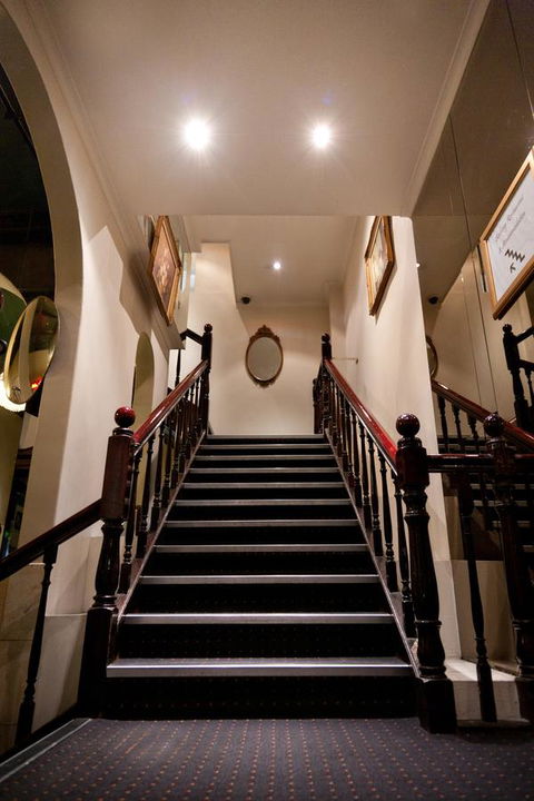 Ambassadors Hotel - Tourism Canberra 28