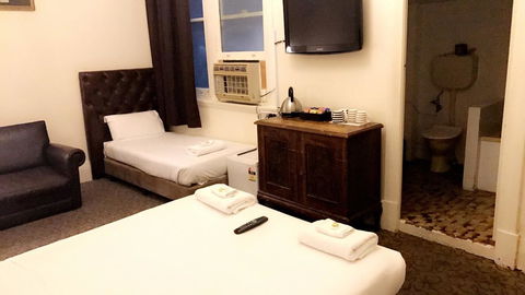 Ambassadors Hotel - Tourism Canberra 24