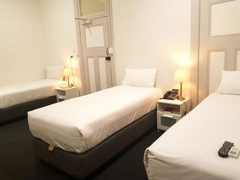 Ambassadors Hotel - Tourism Canberra 7