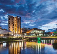 Executive 3 Bedroom Apartment  Internet  Parking - Tourism Canberra
