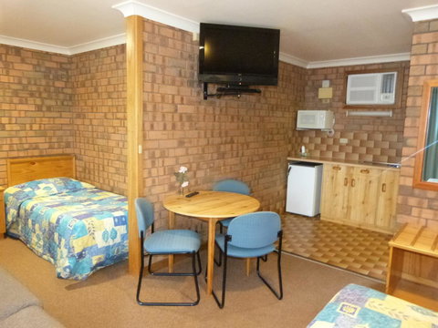 Wintersun Motel - Tourism Canberra 2