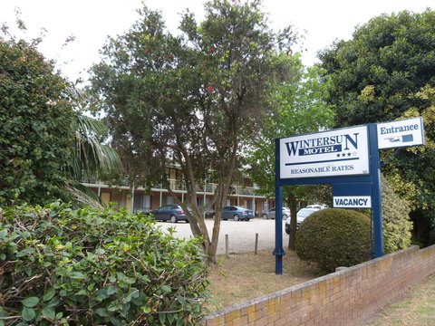 Wintersun Motel - Tourism Canberra 6