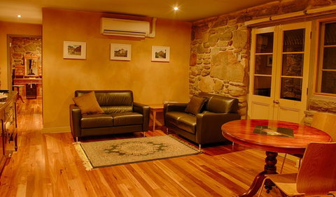 1860 Wine Country Cottages - Tourism Canberra 23