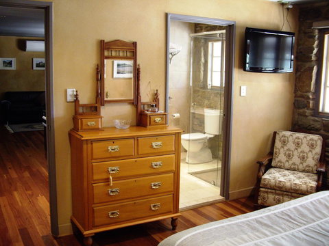 1860 Wine Country Cottages - Tourism Canberra 15