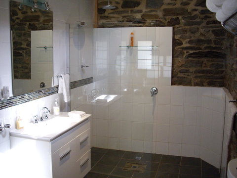 1860 Wine Country Cottages - Tourism Canberra 19