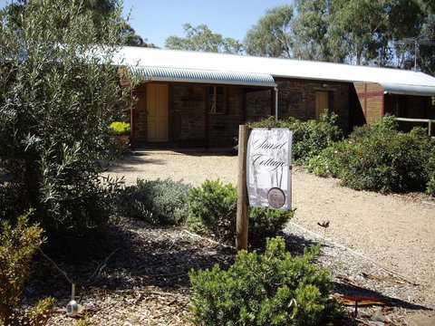 1860 Wine Country Cottages - Tourism Canberra 22