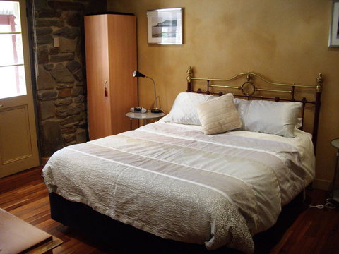 1860 Wine Country Cottages - Tourism Canberra 11