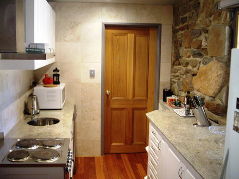 1860 Wine Country Cottages - Tourism Canberra 13