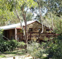 1860 Wine Country Cottages - Tourism Canberra