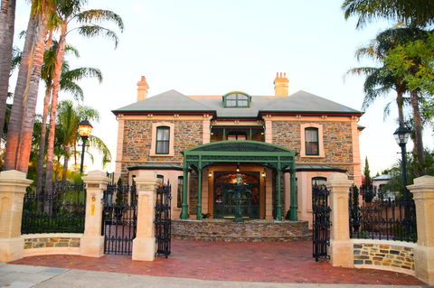 Grand Bluestone Mansion - Tourism Canberra 26