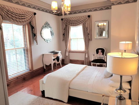 Grand Bluestone Mansion - Tourism Canberra 14