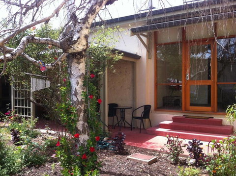 A Secret Garden - Tourism Canberra 0