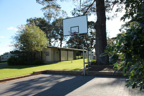 Millicent Hillview Caravan Park - Tourism Canberra 8