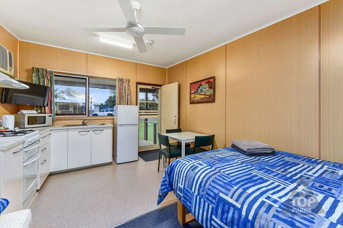 Millicent Hillview Caravan Park - Tourism Canberra 13