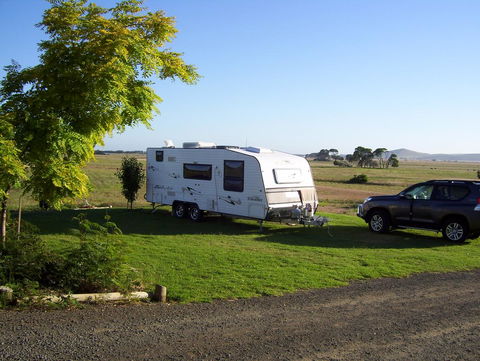 Millicent Hillview Caravan Park - Tourism Canberra 44