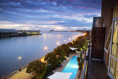 Rydges Newcastle - Tourism Canberra 0