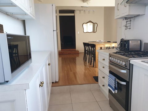 Hammond Apartments - Tourism Canberra 4