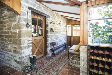 Grand Cru Estate Homestead - Tourism Canberra 14