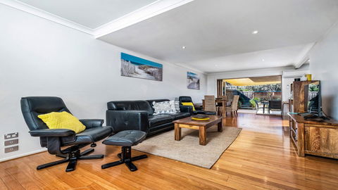 Casuarina 1 - Tourism Canberra 2