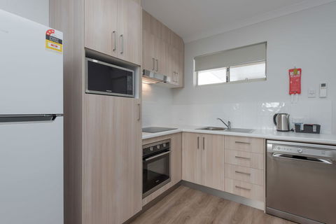 Jurien Bay Motel Apartments - Tourism Canberra 16