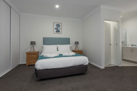 Jurien Bay Motel Apartments - Tourism Canberra 5