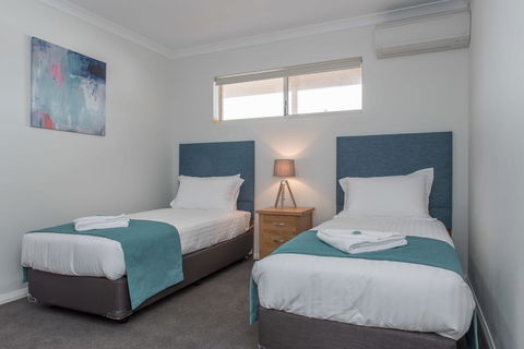 Jurien Bay Motel Apartments - Tourism Canberra 18