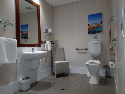 Seashells Yallingup - Tourism Canberra 35