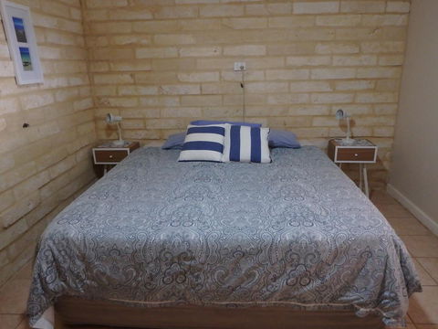 Lazy Lobster Holiday Units & Chalets - Tourism Canberra 11