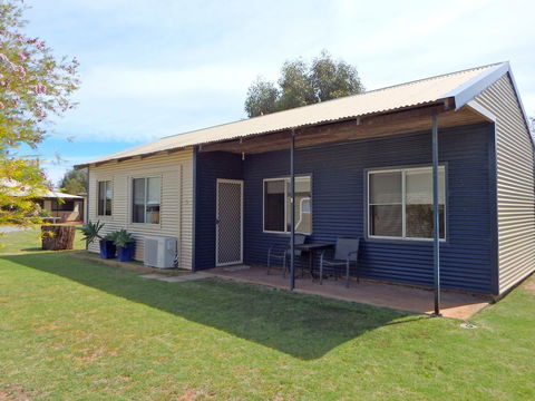 Lazy Lobster Holiday Units & Chalets - Tourism Canberra 18