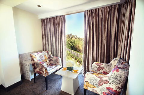 Swan River Hotel - Tourism Canberra 39