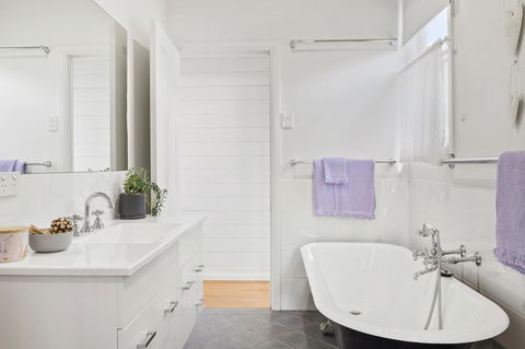 Lavender Cottage - Tourism Canberra 15