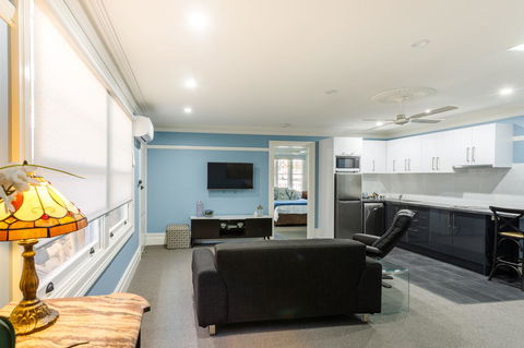 Blue Door Apartments - Tourism Canberra 14