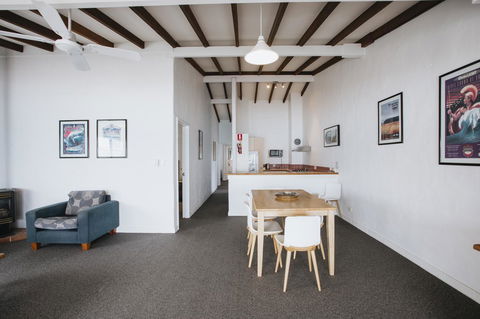 Canal Rocks Beachfront Apartments - Tourism Canberra 23