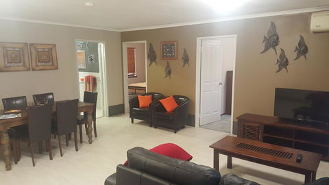 Whitlock Stays - Tourism Canberra 0