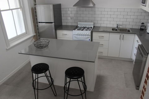 Captain\'s Heritage Cottage - Central Fremantle 2 Bedroom Historic Cottage - Tourism Canberra 13