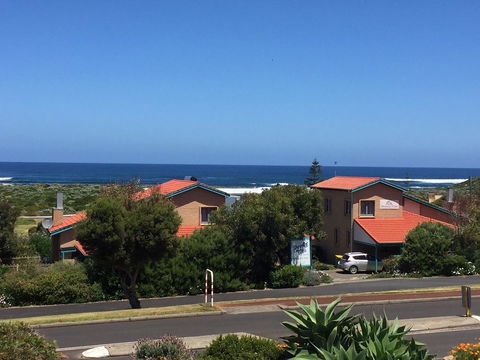 Beachside Prevelly Villas - Tourism Canberra 0