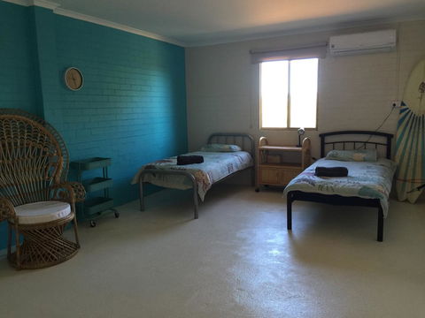 Surf Shack - Tourism Canberra 5