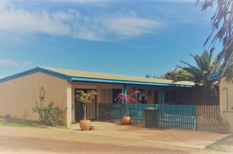 Surf Shack - Tourism Canberra 3