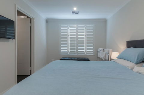 Epsom On Swan Bed & Breakfast - Tourism Canberra 9