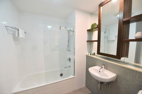 East On Byron - Tourism Canberra 32