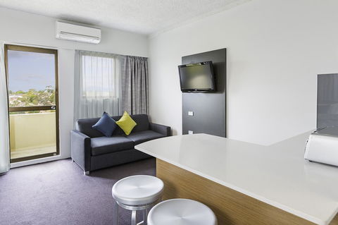 Metro Hotel Miranda - Tourism Canberra 8